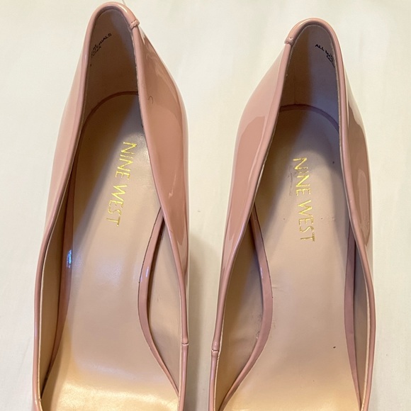 Nine West Pointy Toe Pumps - Picture 7 of 7
